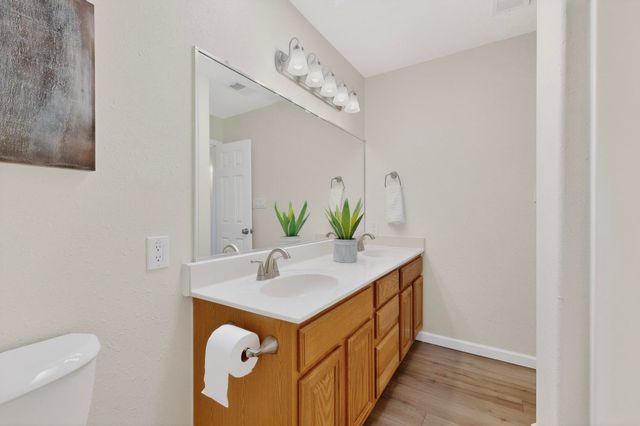 41 Madole Road, Edgewood, NM 87015