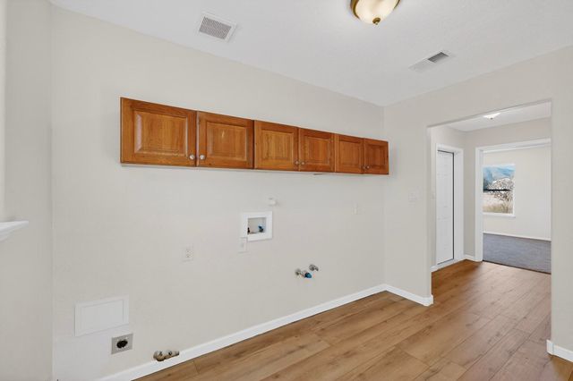 41 Madole Road, Edgewood, NM 87015