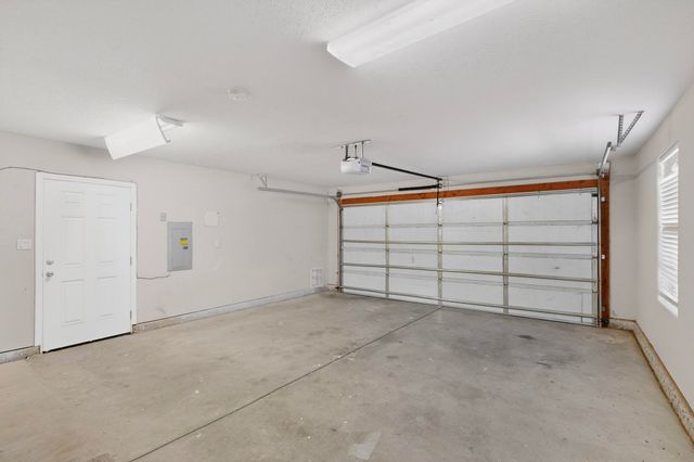 41 Madole Road, Edgewood, NM 87015