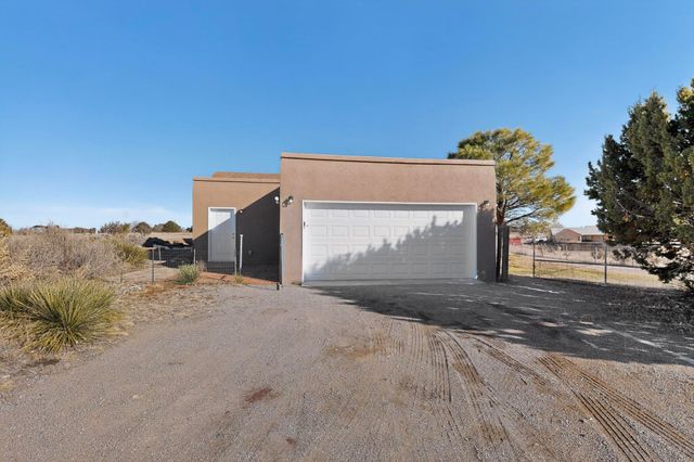 41 Madole Road, Edgewood, NM 87015