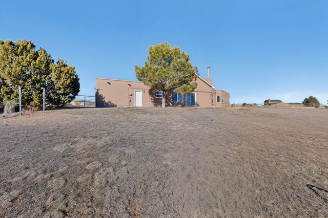 41 Madole Road, Edgewood, NM 87015