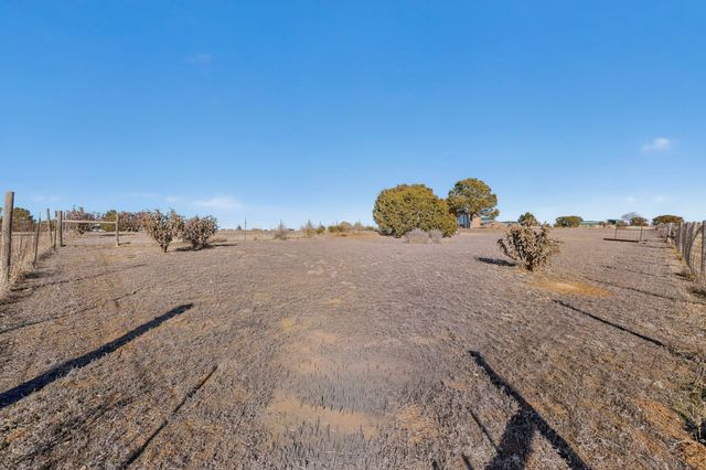 41 Madole Road, Edgewood, NM 87015