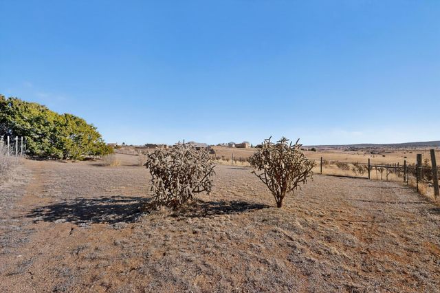 41 Madole Road, Edgewood, NM 87015