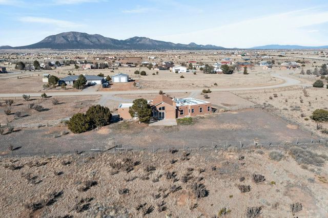 41 Madole Road, Edgewood, NM 87015