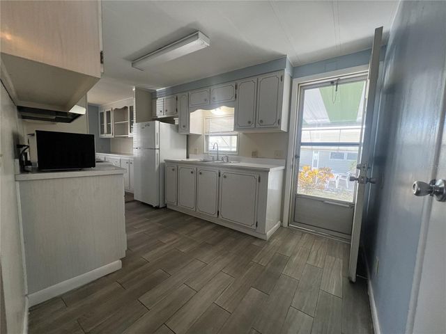 1500 COUNTY ROAD 1 201, Dunedin, FL 34698