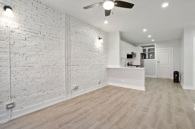 1706 W Juneway Terrace 2H, Chicago, IL 60626