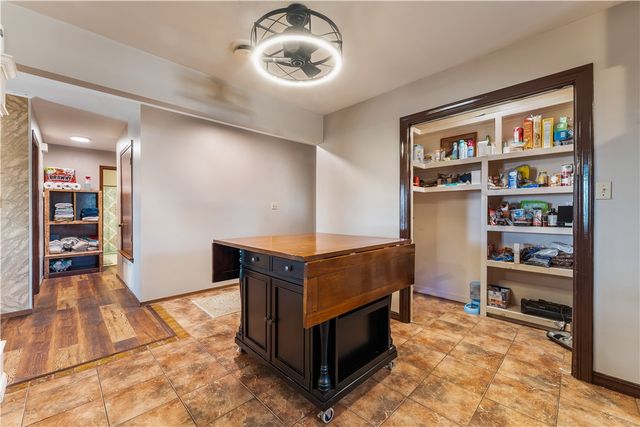 1105 Westridge Lane, Rogers, AR 72756