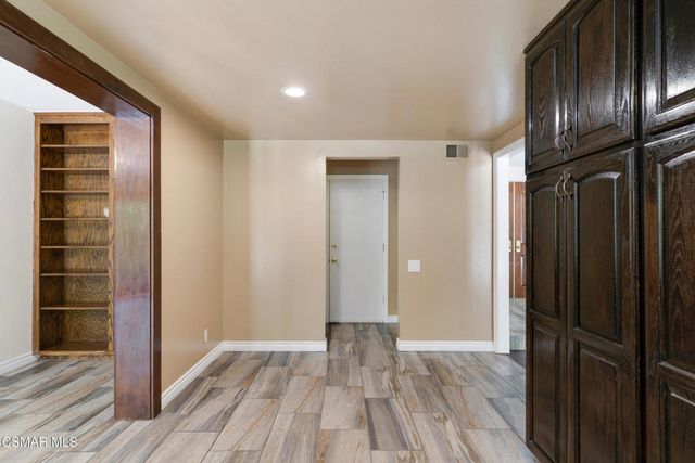 2624 Velarde Drive, Thousand Oaks, CA 91360