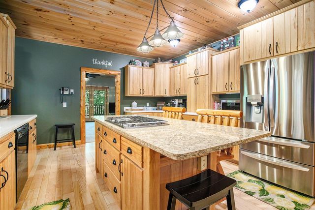 8787 N 27th Street, Richland, MI 49083