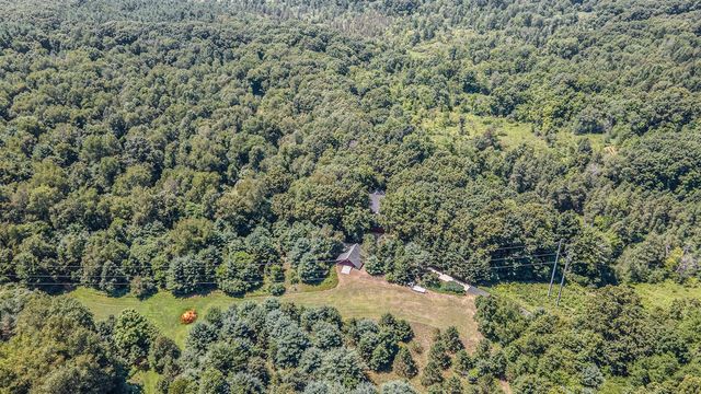 8787 N 27th Street, Richland, MI 49083