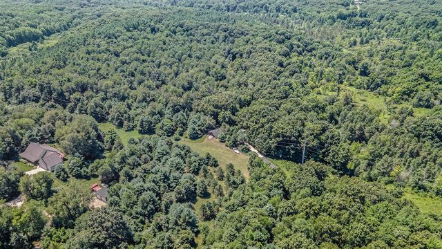 8787 N 27th Street, Richland, MI 49083