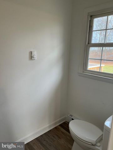 2504 BUTLERS CHAPEL RD, Martinsburg, WV 25403