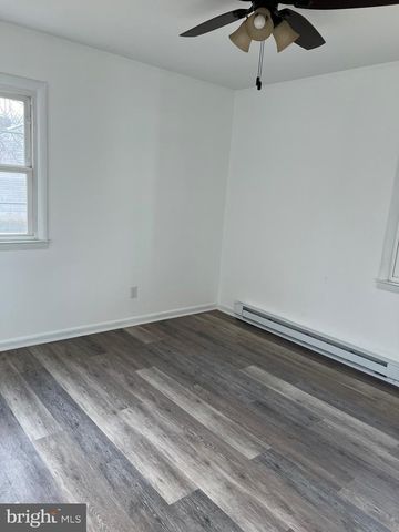 2504 BUTLERS CHAPEL RD, Martinsburg, WV 25403