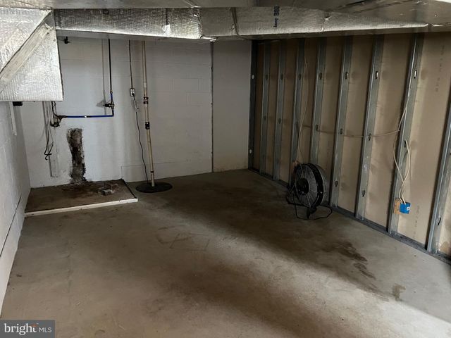 2504 BUTLERS CHAPEL RD, Martinsburg, WV 25403