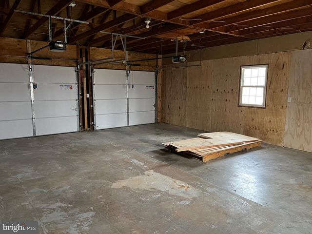 2504 BUTLERS CHAPEL RD, Martinsburg, WV 25403