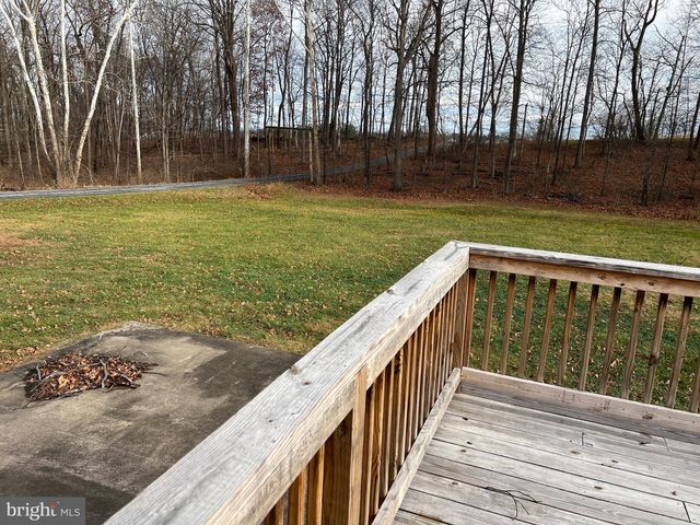 2504 BUTLERS CHAPEL RD, Martinsburg, WV 25403