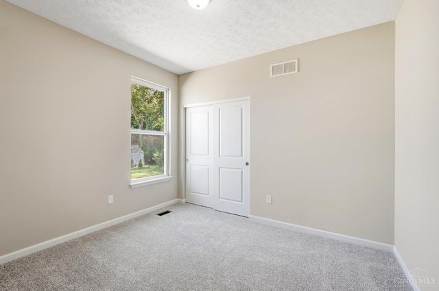 1255 Eagle Boulevard, Hamilton Twp, OH 45039