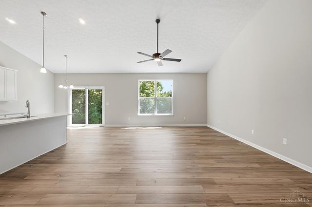 1255 Eagle Boulevard, Hamilton Twp, OH 45039