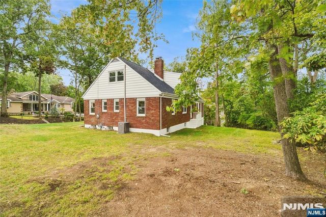 71 Montvale Avenue, Montvale, NJ 07645