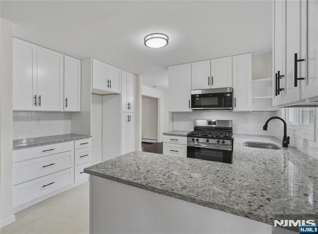 71 Montvale Avenue, Montvale, NJ 07645