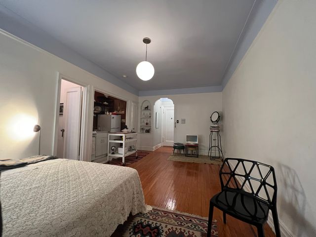3545 81st St Apt F3, New York City, NY 11372