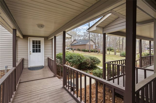 351 Ridge Wood Drive, Waterloo, SC 29384
