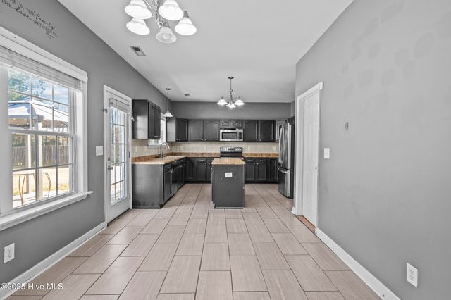 406 Little Creek Court, Jacksonville, NC 28546