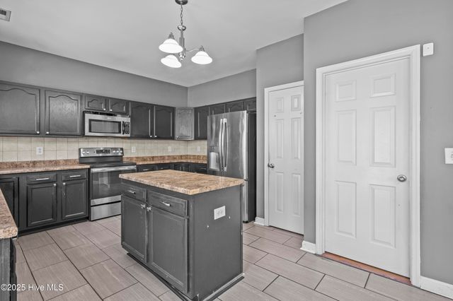 406 Little Creek Court, Jacksonville, NC 28546