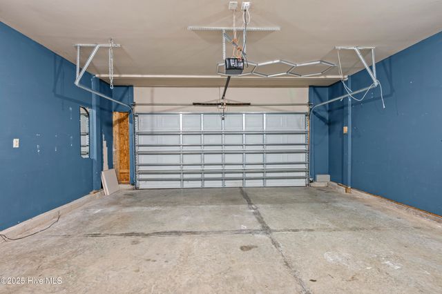 406 Little Creek Court, Jacksonville, NC 28546