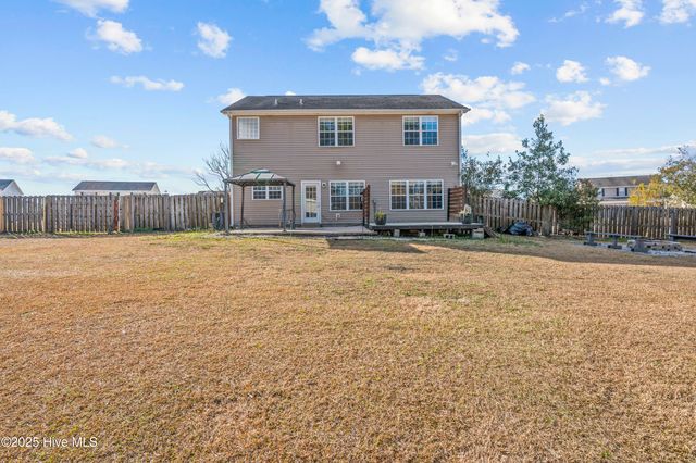 406 Little Creek Court, Jacksonville, NC 28546