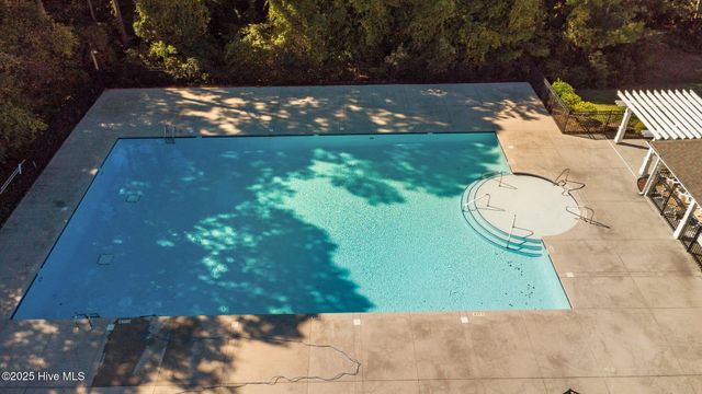 406 Little Creek Court, Jacksonville, NC 28546