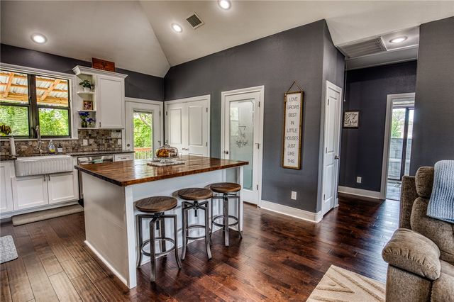 2021 Strangmeier Road, Brenham, TX 77833