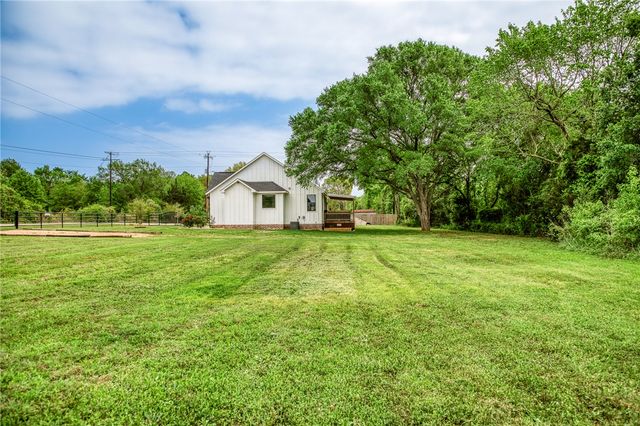 2021 Strangmeier Road, Brenham, TX 77833