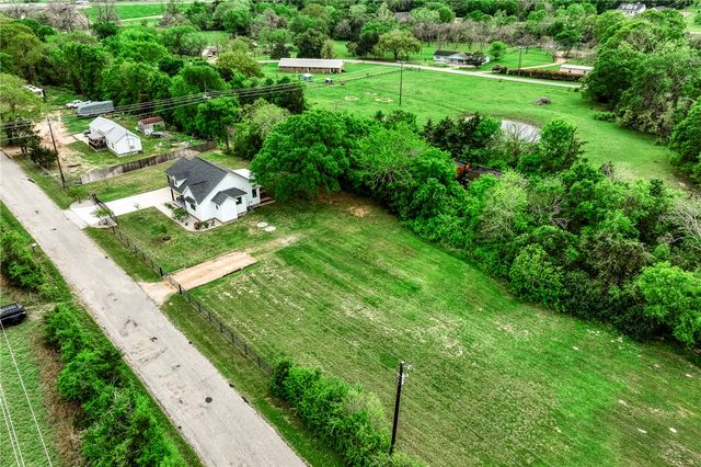 2021 Strangmeier Road, Brenham, TX 77833