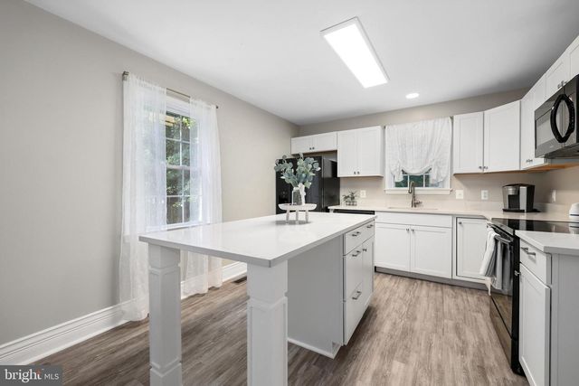 218 HAMILTON DR, Ruther Glen, VA 22546