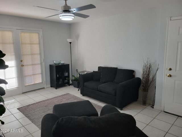 5518 E LINDSTROM Lane 1009, Mesa, AZ 85215