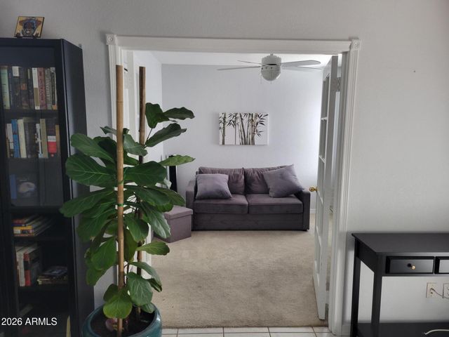 5518 E LINDSTROM Lane 1009, Mesa, AZ 85215