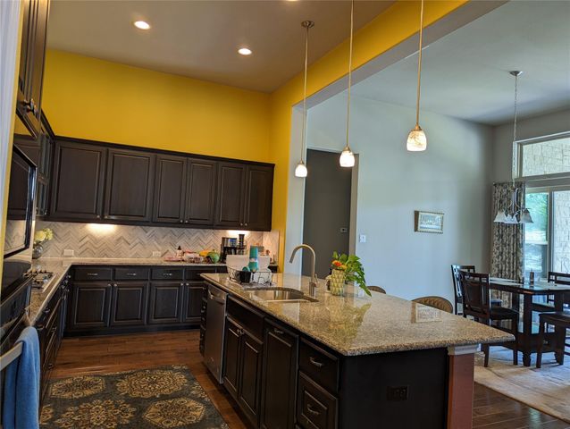 204 Southern Carina DR, Round Rock, TX 78681