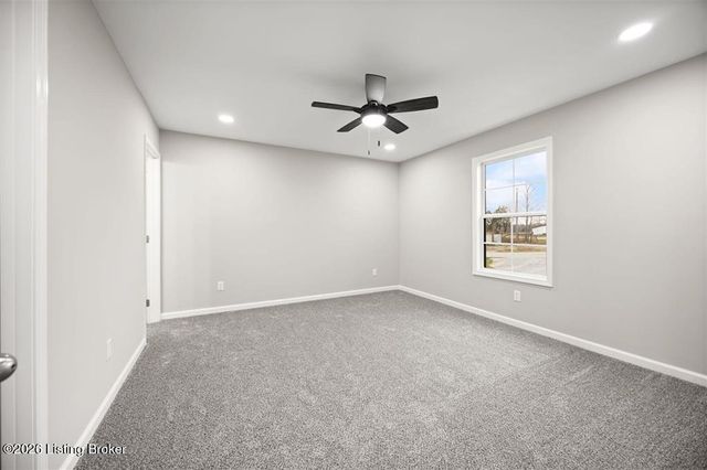 10 Lone Oak Rd, Clarkson, KY 42726