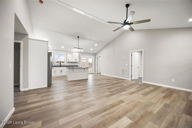 10 Lone Oak Rd, Clarkson, KY 42726