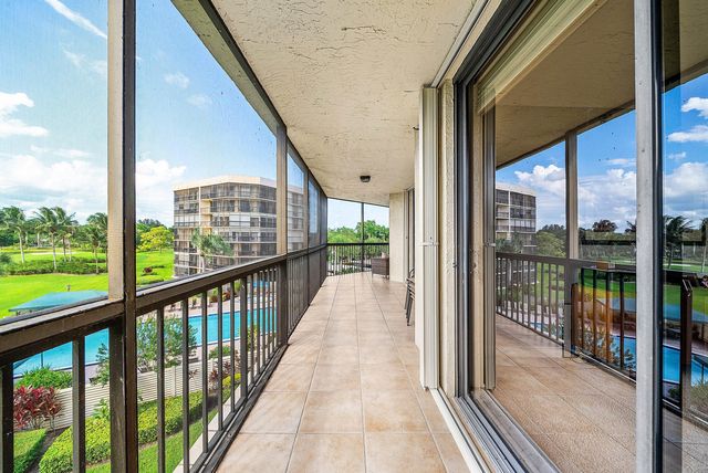 5279 Fountains Drive S 405, Lake Worth, FL 33467