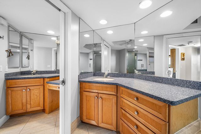 5279 Fountains Drive S 405, Lake Worth, FL 33467