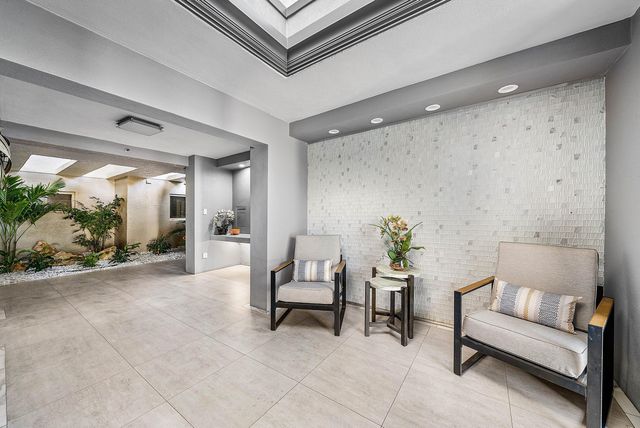 5279 Fountains Drive S 405, Lake Worth, FL 33467