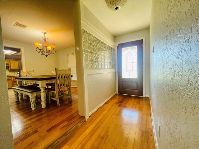 5835 Plantation Drive, Baytown, TX 77523