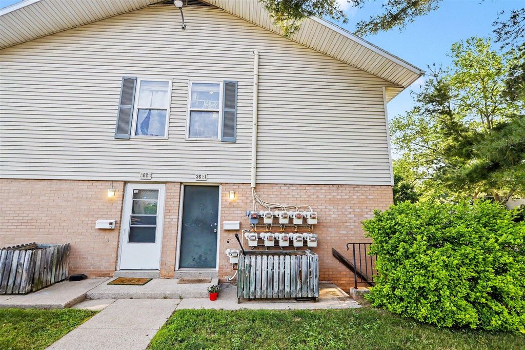 3621 Kenbrooke Court 77, Kalamazoo, MI 49006