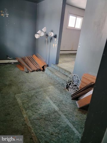 473 3RD AVE, Warminster, PA 18974