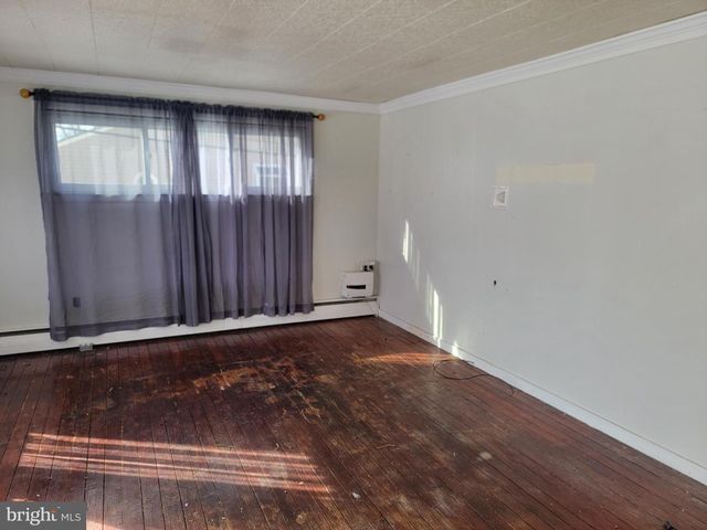 473 3RD AVE, Warminster, PA 18974