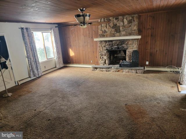 473 3RD AVE, Warminster, PA 18974