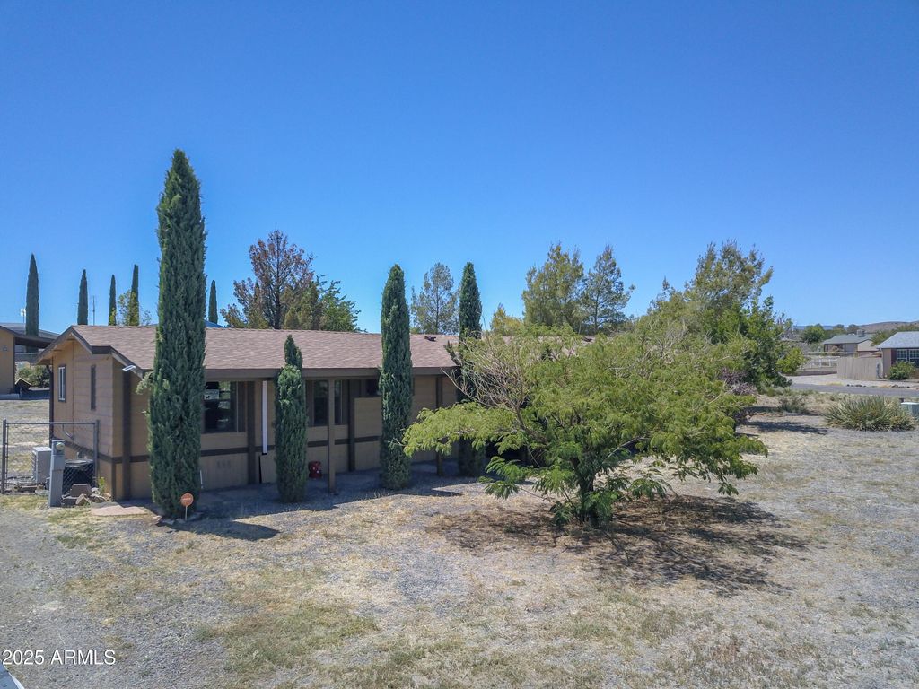 20415 E Sierra Drive E 8, Mayer, AZ 86333
