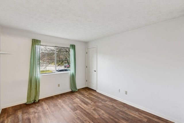 3 Highland Meadows Drive, 8, Highland Heights, KY 41076